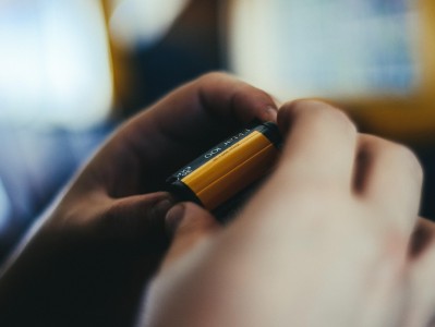 如何用deepseek写影视解说文案